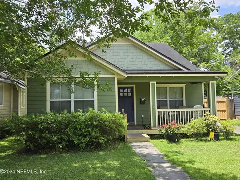 1098 Wolfe St, Jacksonville, FL 32205