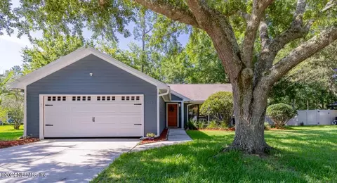 4334 Carriage Crossing Dr, Jacksonville, FL 32258