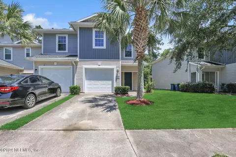 12343 Mangrove Forest Ct, Jacksonville, FL 32218