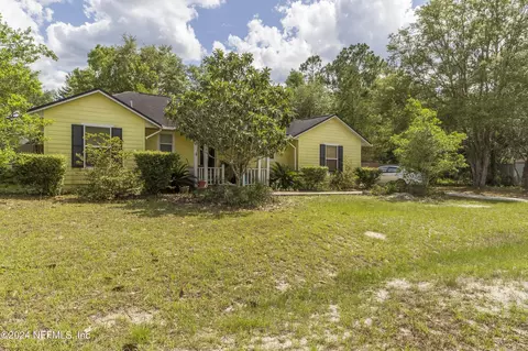104 Blackjack Cir, Palatka, FL 32177