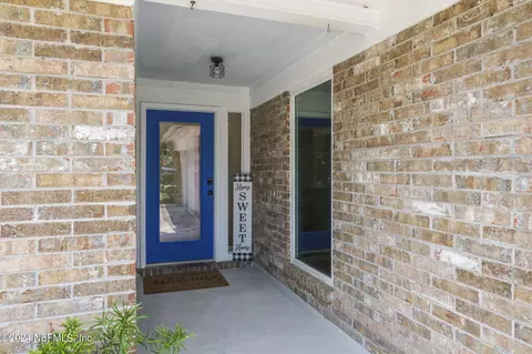 5588 Forrest Dr, Orange Park, FL 32073