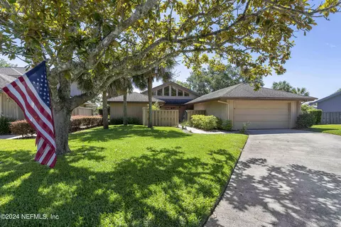 27 Village Walk Ct, Ponte Vedra Beach, FL 32082