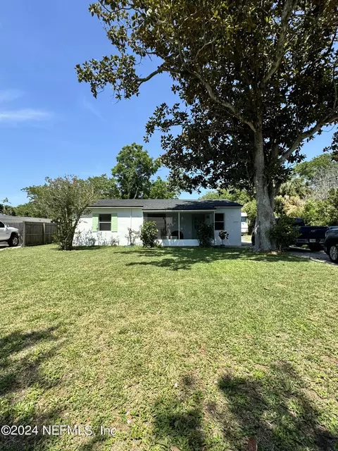 1204 7th St N, Jacksonville Beach, FL 32250