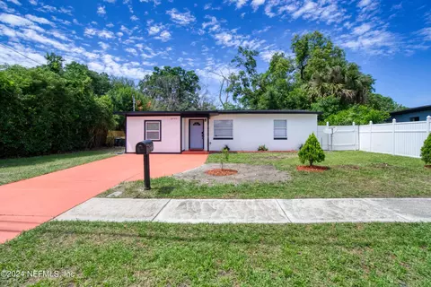 9755 Hogan Rd, Jacksonville, FL 32246