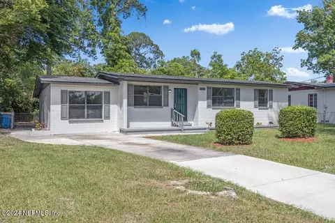 2167 Leger Cir, Jacksonville, FL 32208