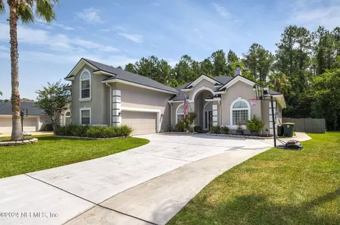 7859 Chase Meadows Dr E, Jacksonville, FL 32256