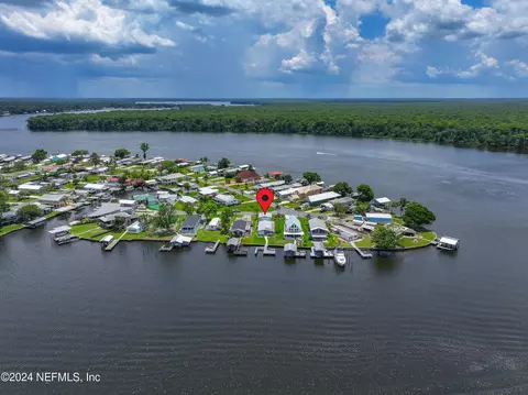 199 Sportsman Dr, Welaka, FL 32193