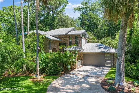 1310 Forest Ave, Neptune Beach, FL 32266
