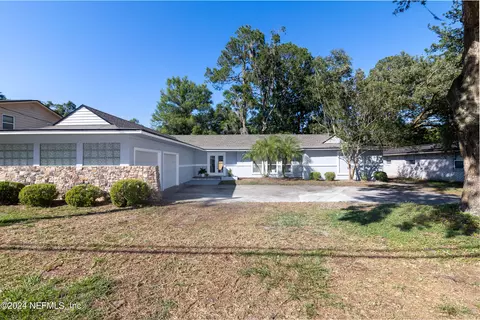 9425 Whittington Dr, Jacksonville, FL 32257