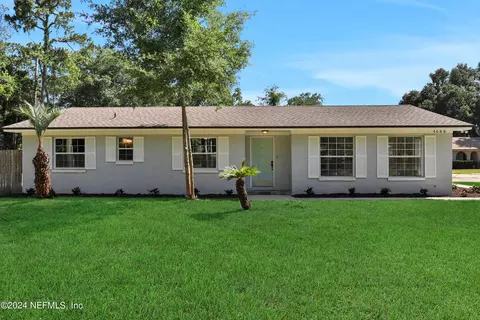 4688 Scarlet Ct, Jacksonville, FL 32210