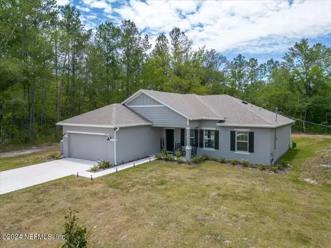 4725 Jonathan St, Hastings, FL 32145