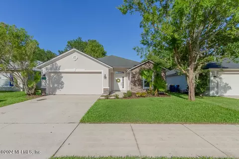 12148 Hayden Lakes Cir, Jacksonville, FL 32218