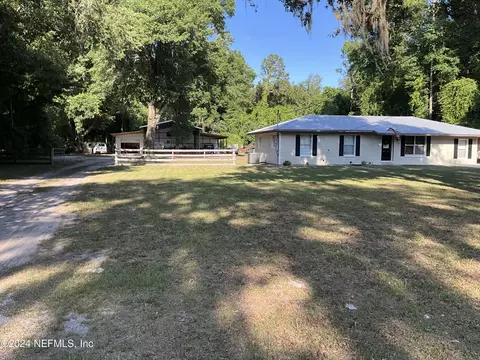 494 W Peniel Rd, Palatka, FL 32177