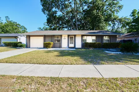 8070 Wiclif Ct, Jacksonville, FL 32244