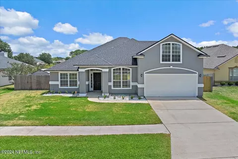8613 Staghouse Mill Ct, Jacksonville, FL 32244