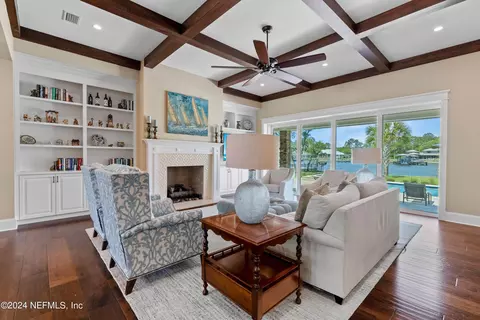 347 S Roscoe Blvd, Ponte Vedra Beach, FL 32082