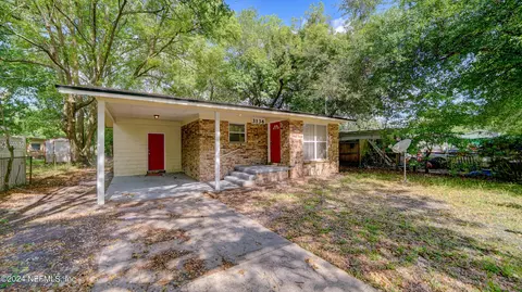3136 Henrietta St, Jacksonville, FL 32209