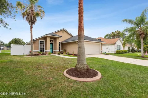 5340 Lake Gardens Ln, Jacksonville, FL 32258