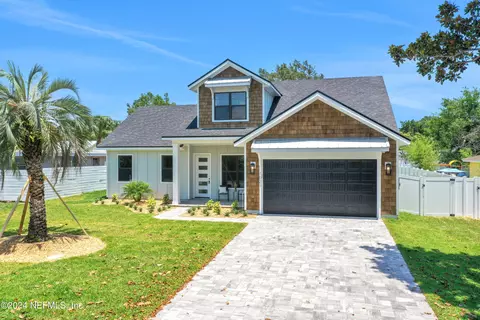 1021 8th Ave N, Jacksonville Beach, FL 32250