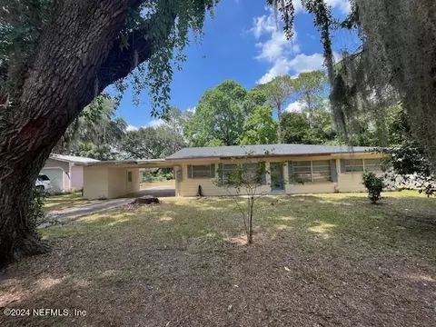 7931 Breezy Point Rd, Melrose, FL 32666