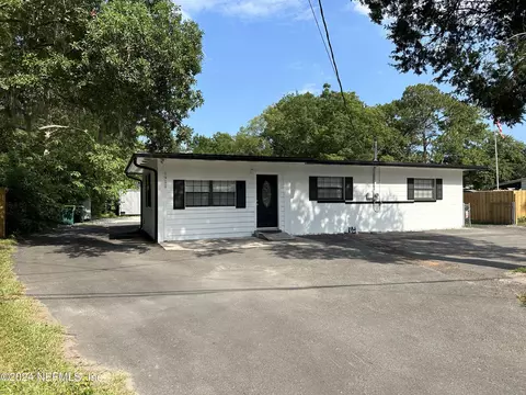 1911 Brookview Dr S, Jacksonville, FL 32246