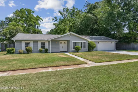 1688 Bartlett Ave, Orange Park, FL 32073