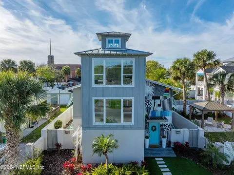520 4th Ave N, Jacksonville Beach, FL 32250