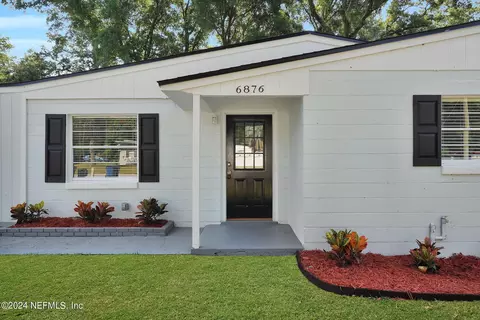 6876 Arthur Ct, Jacksonville, FL 32211