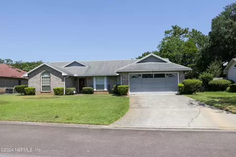 8480 Bandera Cir W, Jacksonville, FL 32244