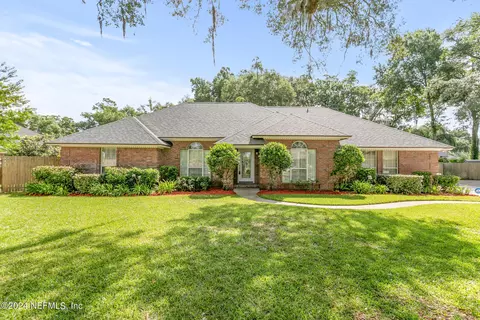 13853 Thomasville Ct, Jacksonville, FL 32223