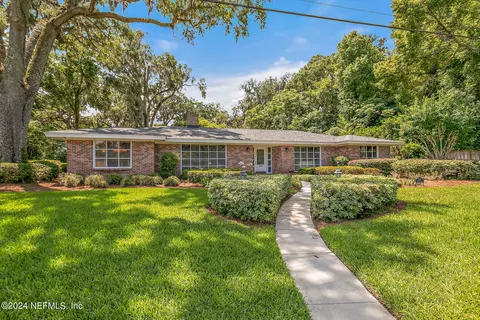 2238 Miller Oaks Dr S, Jacksonville, FL 32217