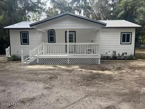 125 Dixie St, Hawthorne, FL 32640