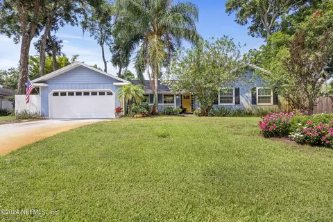 77 Oakwood Rd, Jacksonville Beach, FL 32250