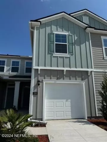 292 Redbud Rd, Palm Coast, FL 32137