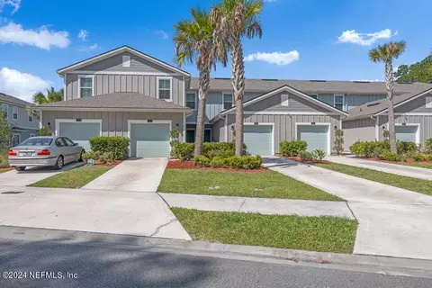 818 Capitol Pkwy, Jacksonville, FL 32218