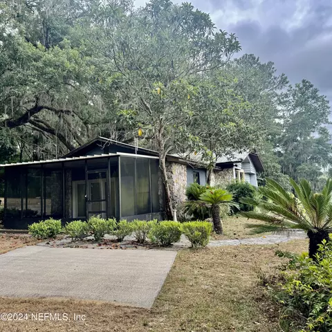 1573 State Road 20, Hawthorne, FL 32640