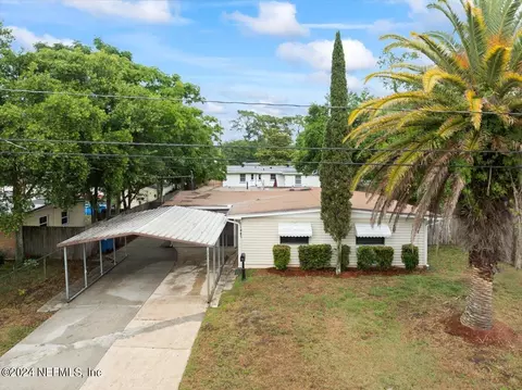 11447 Vera Dr, Jacksonville, FL 32218