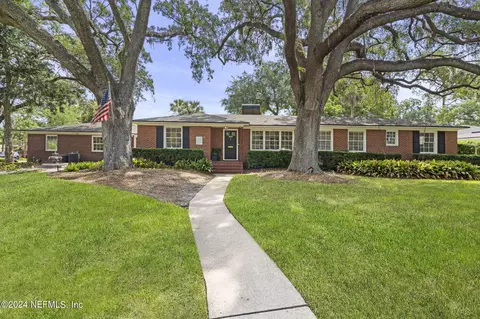 2405 Laurel Rd, Jacksonville, FL 32207