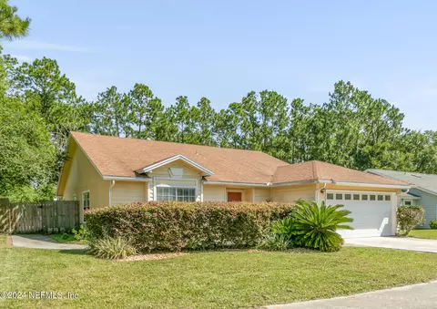 13225 Currituck Dr N, Jacksonville, FL 32225