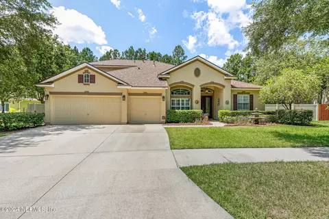 6422 Green Myrtle Dr, Jacksonville, FL 32258