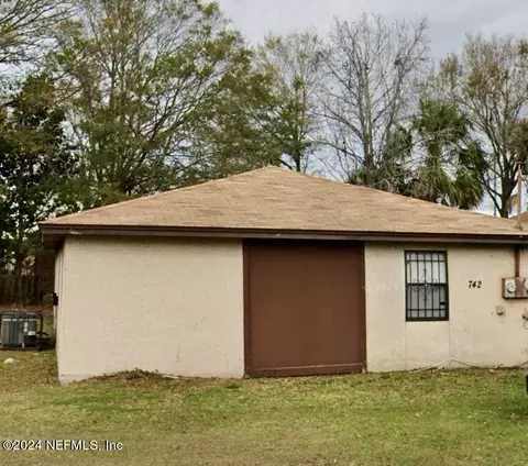 742 Eaverson St, Jacksonville, FL 32204
