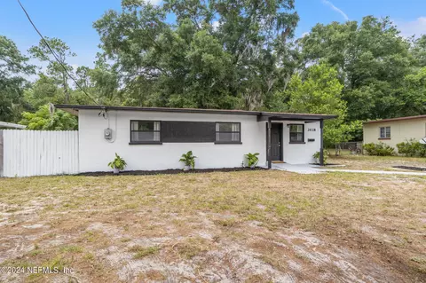 3418 Peach Dr, Jacksonville, FL 32246