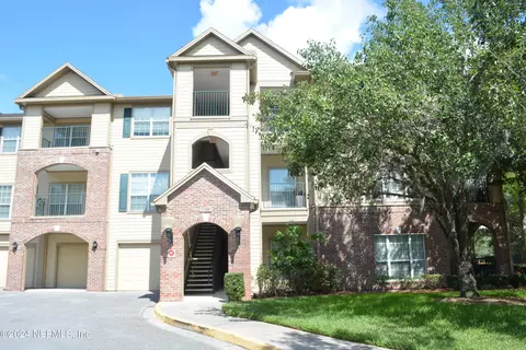 7800 Point Meadows Dr #1138, Jacksonville, FL 32256