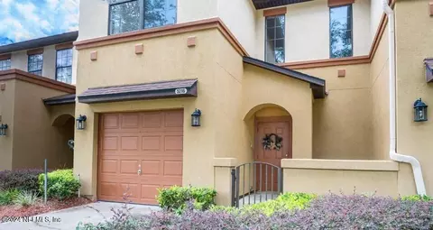 5216 Bright Park Ln, Jacksonville, FL 32210