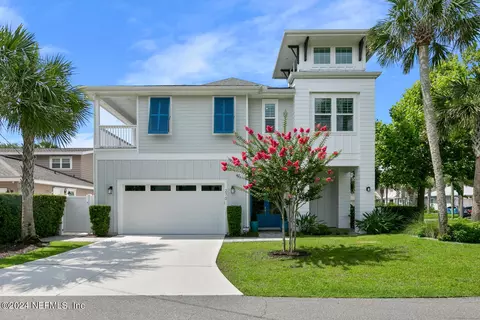 270 14th St, Atlantic Beach, FL 32233