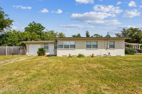 2470 Ormsby Cir W, Jacksonville, FL 32210