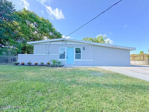 10879 Hawaii Dr S, Jacksonville, FL 32246