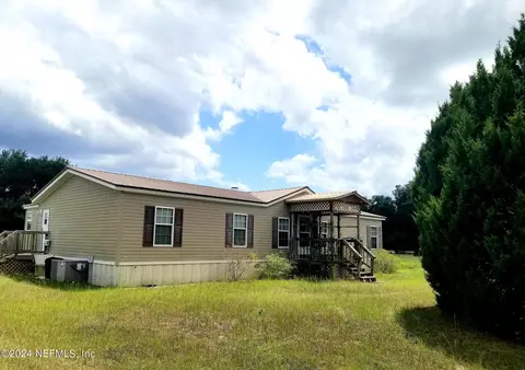 446 Georgetown Shortcut Rd, Crescent City, FL 32112