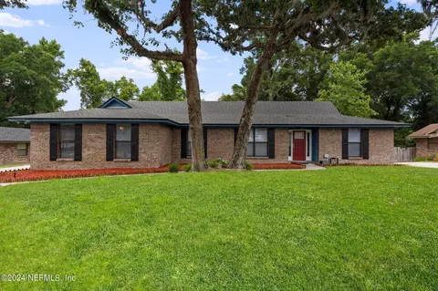 2716 Bottomridge Dr, Orange Park, FL 32065
