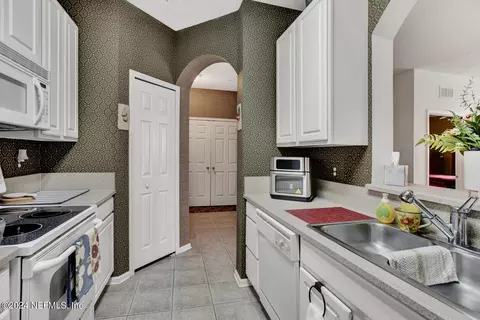 7801 Point Meadows Dr #7210, Jacksonville, FL 32256
